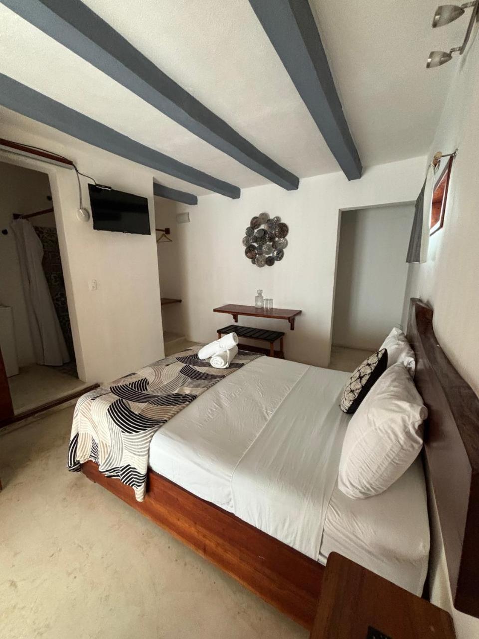 Mittoz Isla Holbox