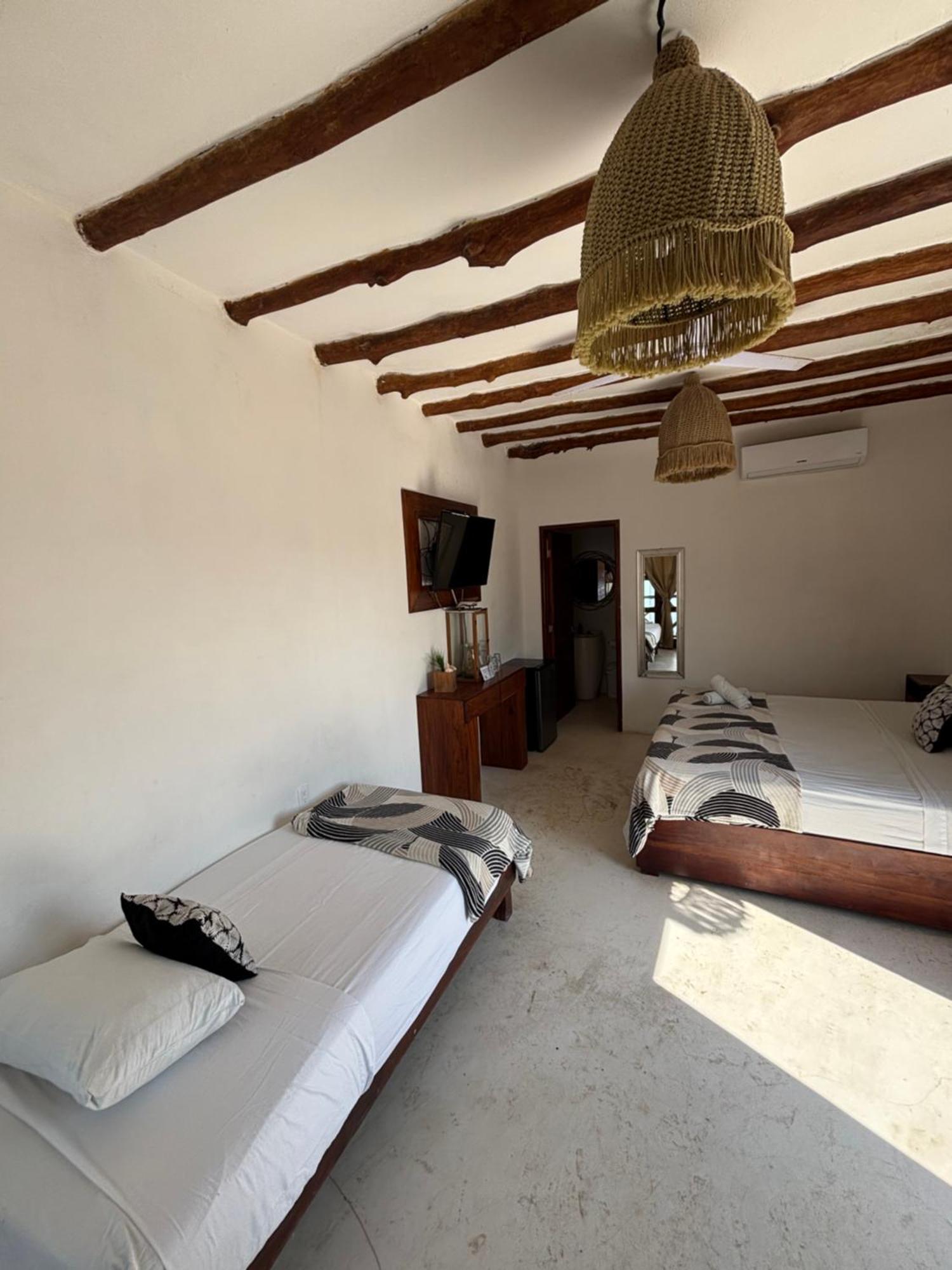 Mittoz Isla Holbox